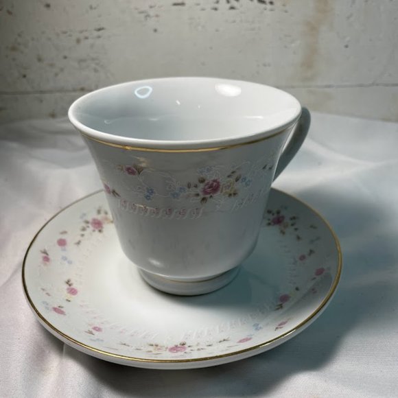 Home Styles Fine China Pink Floral Gold Trim Cup and Saucer Made in China - Picture 3 of 10